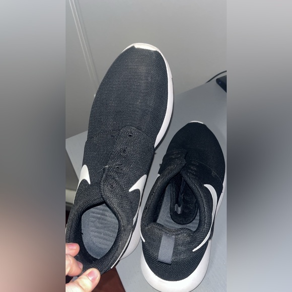 Nike running shoes. Size women’s US9. - Picture 3 of 4